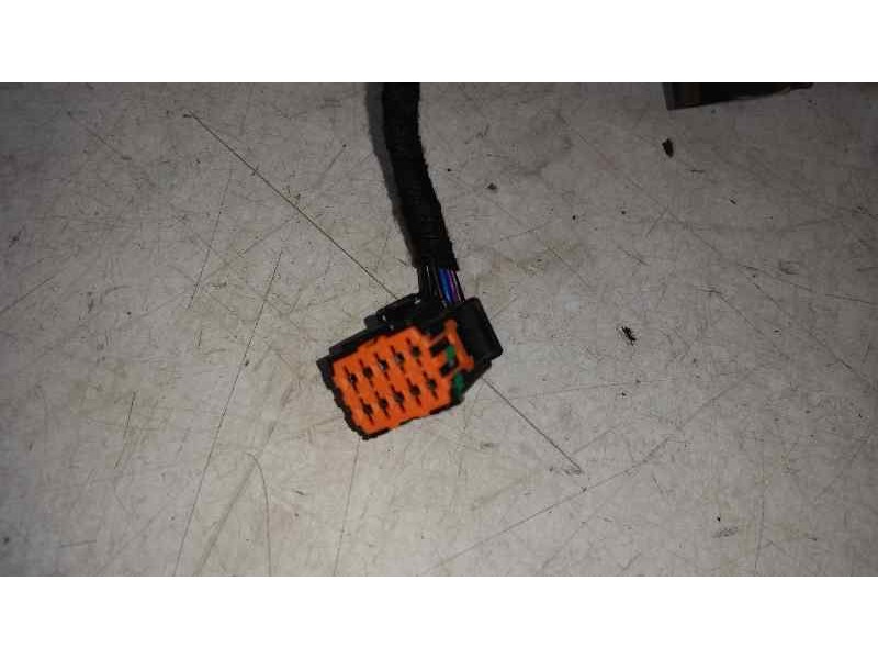 Recambio de retrovisor derecho para citroën c5 berlina exclusive referencia OEM IAM  11 CABLES ELECTRICO