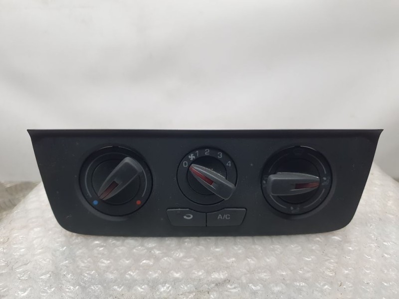 Recambio de mando climatizador para seat ibiza (6j5) reference referencia OEM IAM 6J0820045B T01111003 