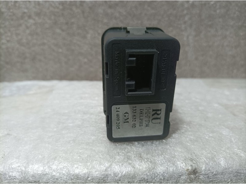 Recambio de mando elevalunas delantero izquierdo para opel meriva cosmo referencia OEM IAM 13363202 24409205 