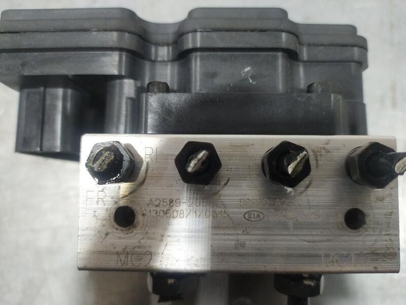 Recambio de abs para kia cee´d concept referencia OEM IAM A258920500 MOBIS 