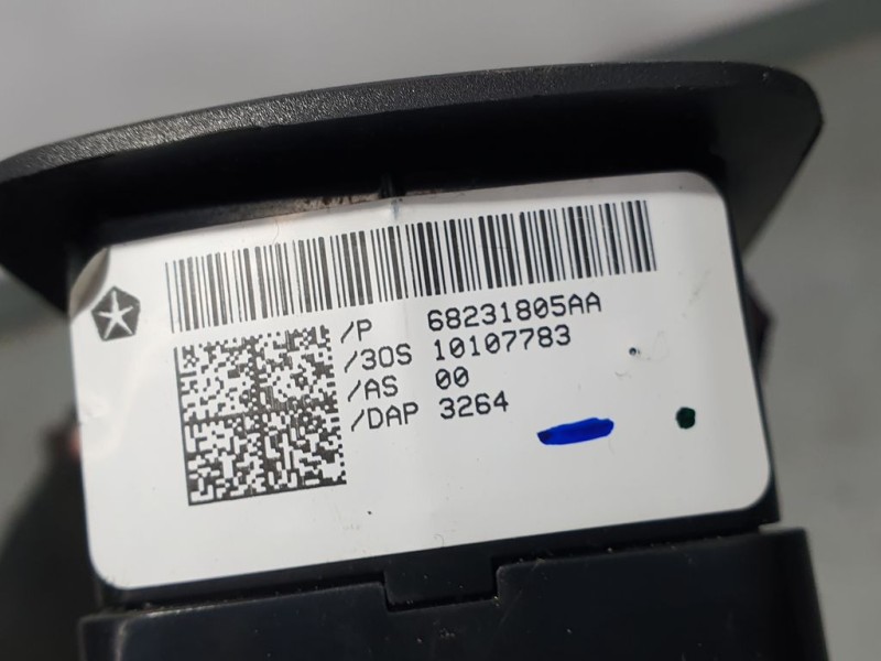 Recambio de mando elevalunas delantero izquierdo para jeep cherokee kl longitude referencia OEM IAM 68231805AA 10107783 