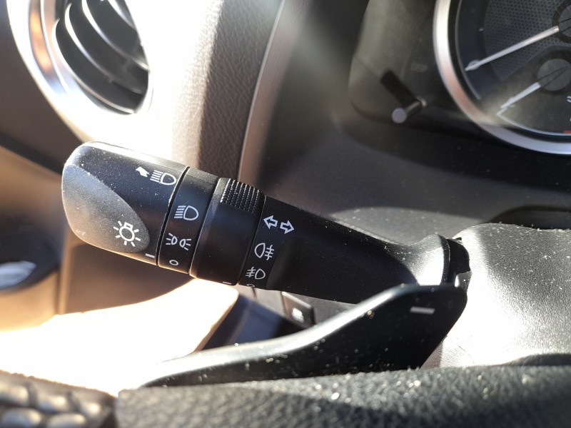 Recambio de mando luces y limpia para toyota auris (_e18_) 1.4 d-4d (nde180_) referencia OEM IAM 8414002730  8414002730 LUCES  8