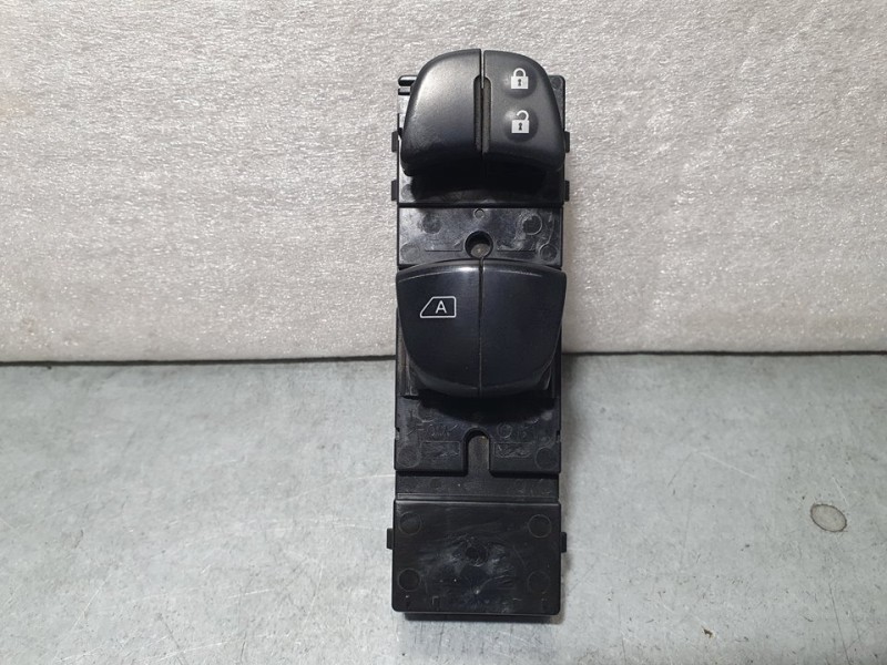 Recambio de mando elevalunas delantero izquierdo para nissan micra v (k14) acenta referencia OEM IAM SIN REF  