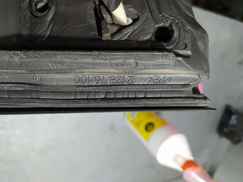 Recambio de retrovisor derecho para ford focus berlina (cap) s referencia OEM IAM 212876100  ELECTRICO 5 CABLES