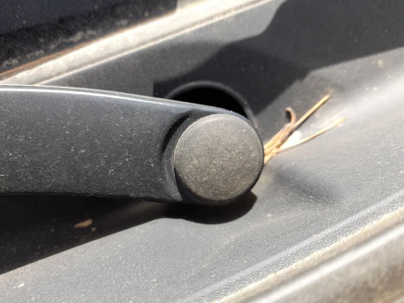 Recambio de motor limpia delantero para ssangyong tivoli 1.2 referencia OEM IAM 8610035001  