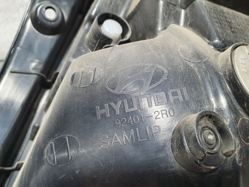 Recambio de piloto trasero izquierdo para hyundai i30 comfort referencia OEM IAM 924012R0  