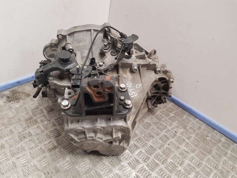 Recambio de caja cambios para kia cee´d concept referencia OEM IAM WDJ6 894477 6 VELOCIDADES