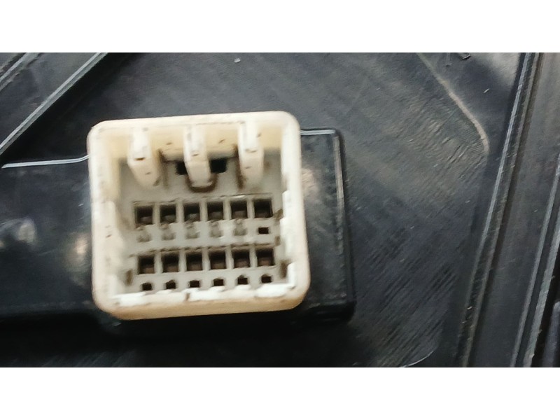 Recambio de retrovisor derecho para kia stonic (yb) 1.2 cvvt referencia OEM IAM 87620H8050 ELECTRICO, TOCADO 5 PINS 