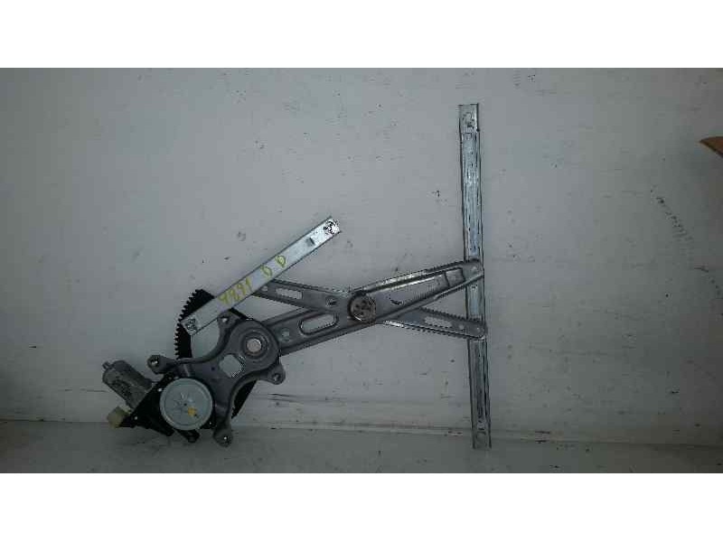 Recambio de elevalunas delantero derecho para hyundai i20 classic referencia OEM IAM  2 PINS ELECTRICO