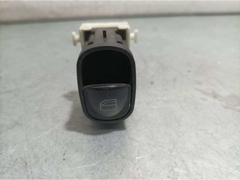 Recambio de mando elevalunas trasero derecho para mercedes-benz clase c (w203) familiar c 220 t cdi (la) (203.208) referencia OE