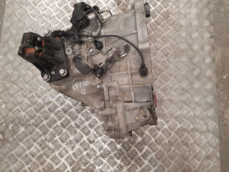 Recambio de caja cambios para kia cee´d concept referencia OEM IAM WDJ6 894477 6 VELOCIDADES