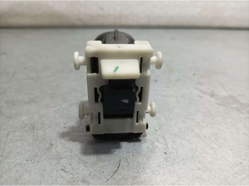 Recambio de mando elevalunas trasero derecho para mercedes-benz clase c (w203) familiar c 220 t cdi (la) (203.208) referencia OE