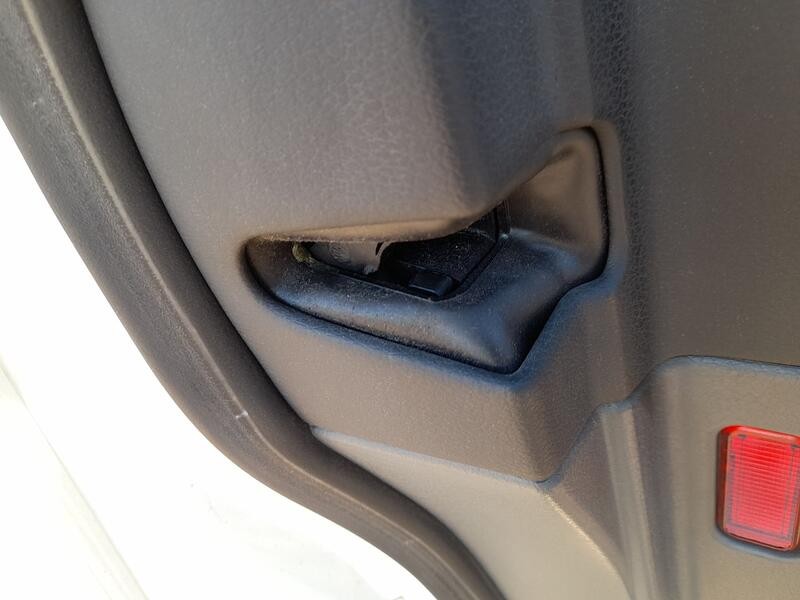 Recambio de cerradura puerta delantera izquierda para seat exeo (3r2) 2.0 tdi referencia OEM IAM 8E1837015AA  