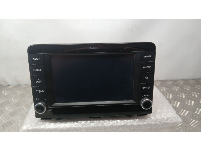 Recambio de sistema audio / radio para kia stonic (yb) 1.2 cvvt referencia OEM IAM 96160H8820FHV  ADB11HBEE