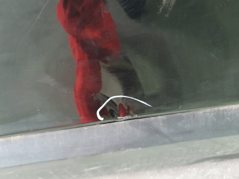 Recambio de puerta delantera izquierda para jeep cherokee kl longitude referencia OEM IAM 68640461AA  