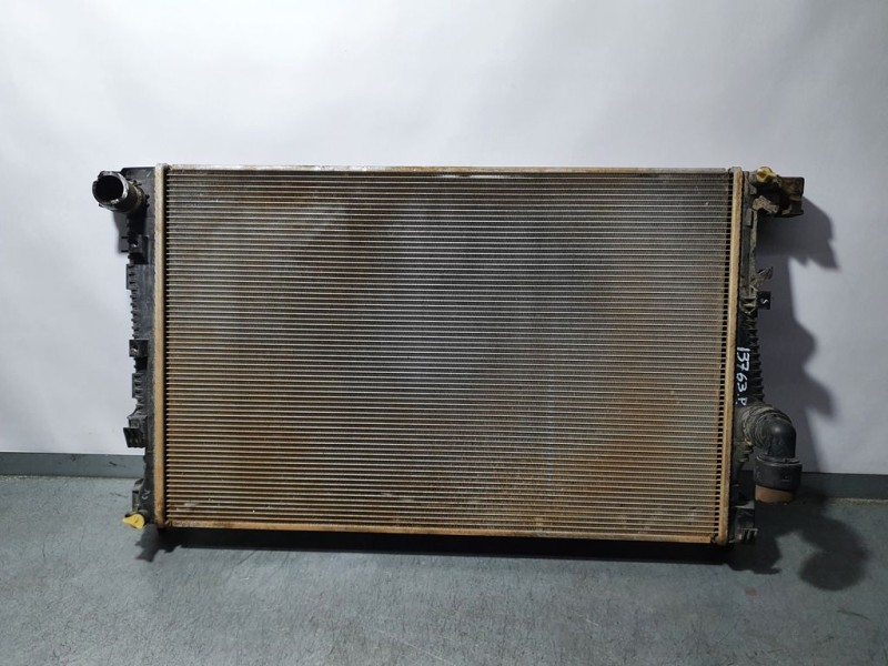 Recambio de radiador agua para jeep cherokee kl longitude referencia OEM IAM 68284108AA  