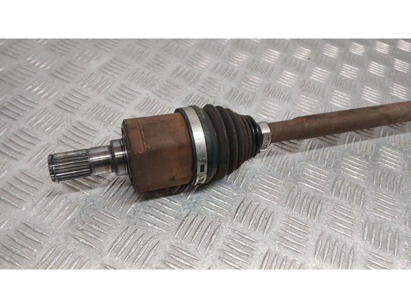 Recambio de transmision delantera derecha para kia stonic (yb) 1.2 cvvt referencia OEM IAM 49501H8050SJ  