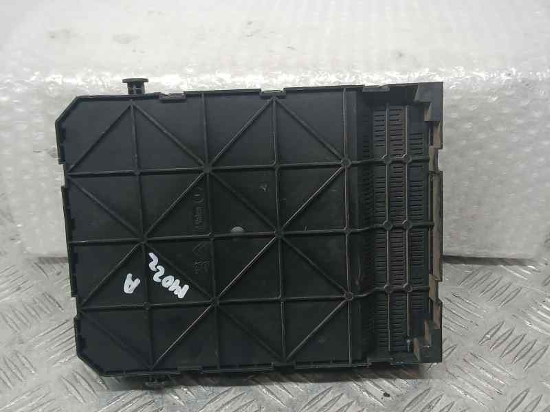 Recambio de caja reles / fusibles para citroën c2 collection referencia OEM IAM 9664156780  