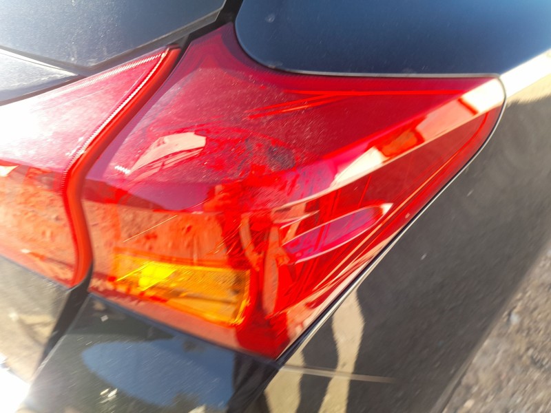 Recambio de piloto trasero derecho exterior para toyota auris (_e18_) 1.4 d-4d (nde180_) referencia OEM IAM 8155102740  