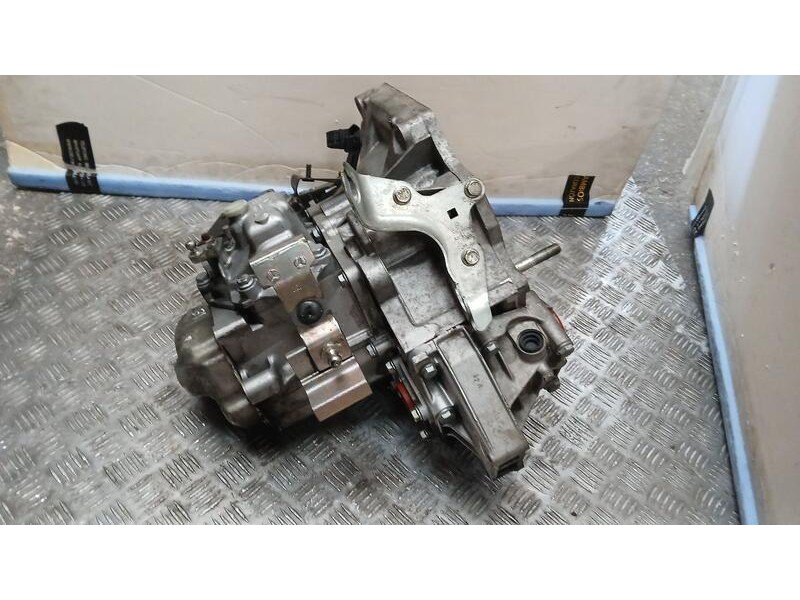 Recambio de caja cambios para ford ka (ccu) titanium referencia OEM IAM RMDS517002DA 3510717 5VELOCIDADES