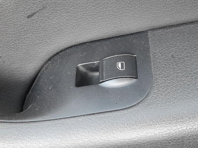 Recambio de mando elevalunas delantero derecho para seat exeo (3r2) 2.0 tdi referencia OEM IAM 8E0959855A5PR  