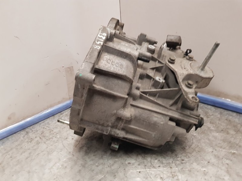 Recambio de caja cambios para fiat stilo (192) 1.9 120 racing multijet referencia OEM IAM 55239940 C605 5VELOCIDADES