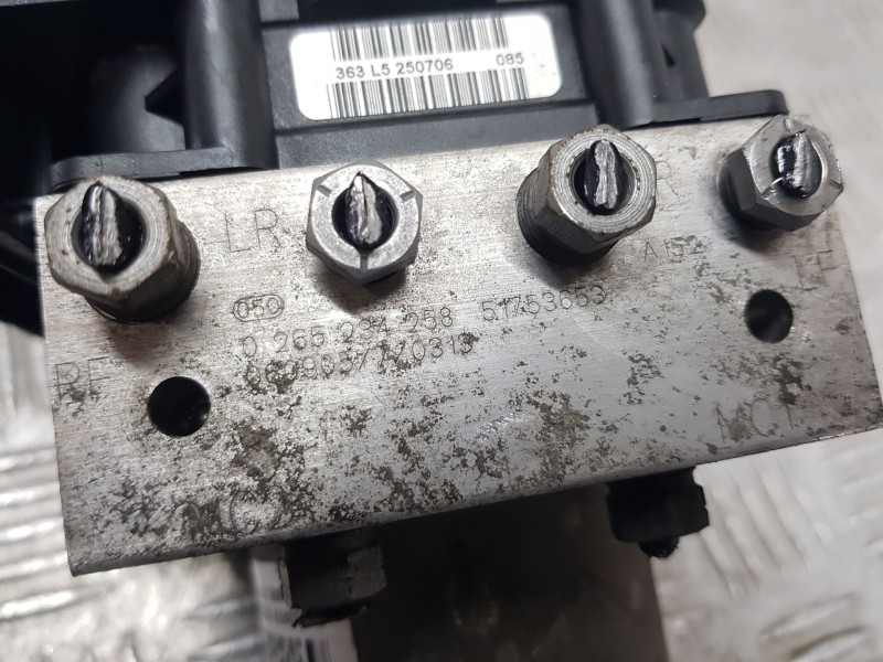 Recambio de abs para alfa romeo gt (937_) 1.9 jtd (937cxn1b) referencia OEM IAM 51753653 BOSCH 0265234258