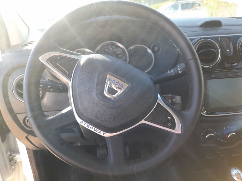 Recambio de volante para dacia lodgy (js_) 1.6 lpg referencia OEM IAM 484007378R  