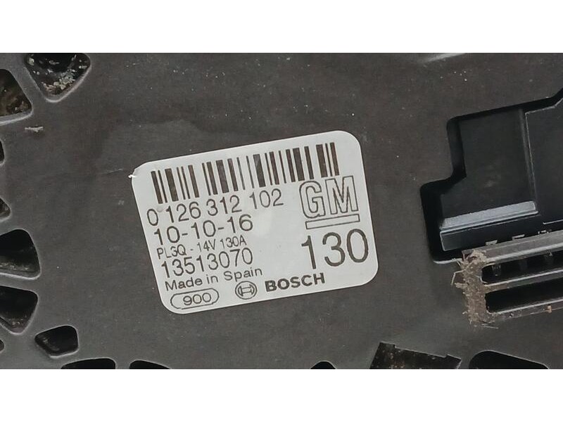 Recambio de alternador para opel astra k lim. 5türig dynamic star/stop referencia OEM IAM 13513070 BOSCH 0126312102