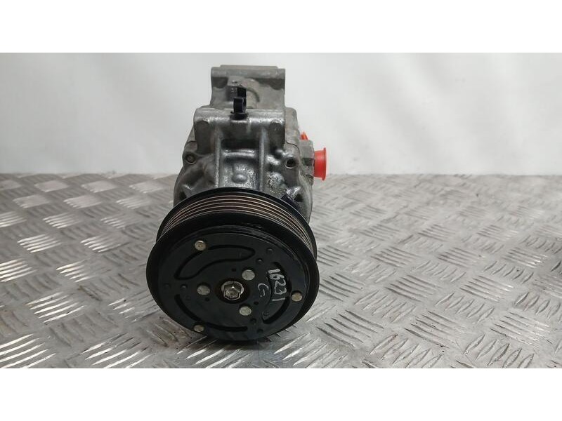 Recambio de compresor aire acondicionado para ford ka (ccu) titanium referencia OEM IAM 517469310 DENSO SCSC06 4A7975600