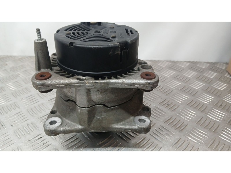 Recambio de alternador para seat ibiza ii (6k1) 1.4 i referencia OEM IAM 028903025Q BOSCH 0123320007