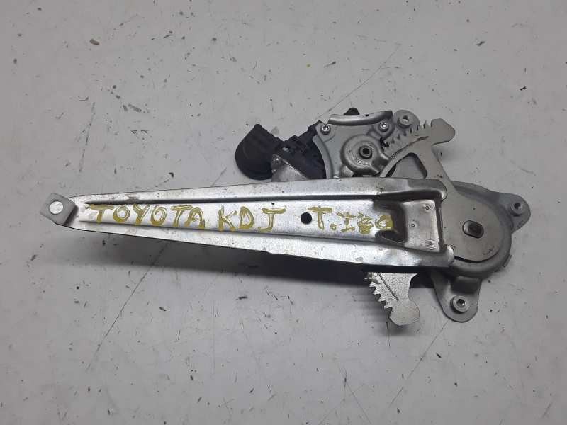 Recambio de elevalunas trasero izquierdo para toyota land cruiser (j12) 3.0 d-4d gx referencia OEM IAM 0620401760 8571058010 6 P