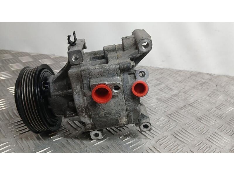 Recambio de compresor aire acondicionado para ford ka (ccu) titanium referencia OEM IAM 517469310 DENSO SCSC06 4A7975600