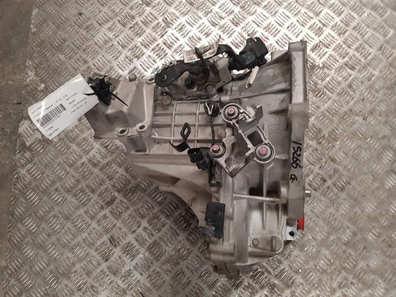 Recambio de caja cambios para hyundai i20 essence referencia OEM IAM 5TE9ID 4300002DD0  860680 5VELOCIDADES