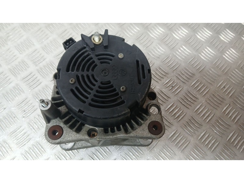 Recambio de alternador para seat ibiza ii (6k1) 1.4 i referencia OEM IAM 028903025Q BOSCH 0123320007