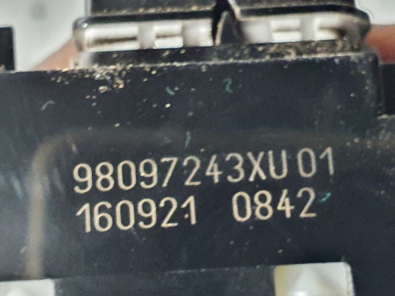 Recambio de mando multifuncion para peugeot 208 style referencia OEM IAM 98097243XU01  MANDO GPS