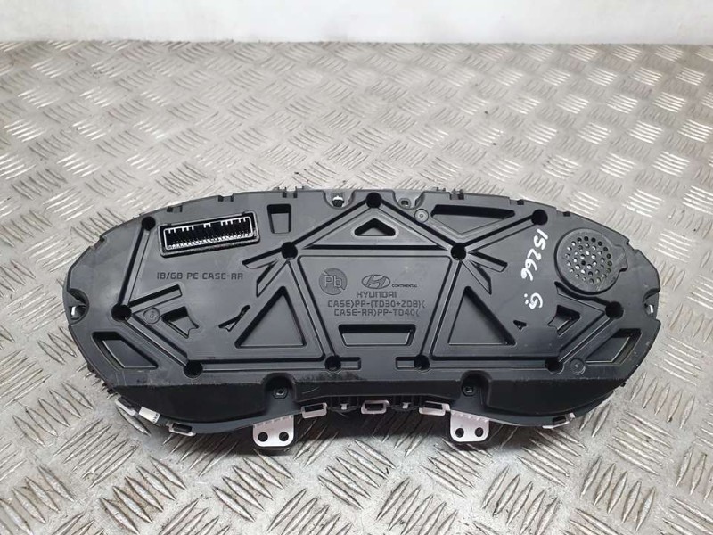 Recambio de cuadro instrumentos para hyundai i20 essence referencia OEM IAM 94033C8200 A2C1756400001 