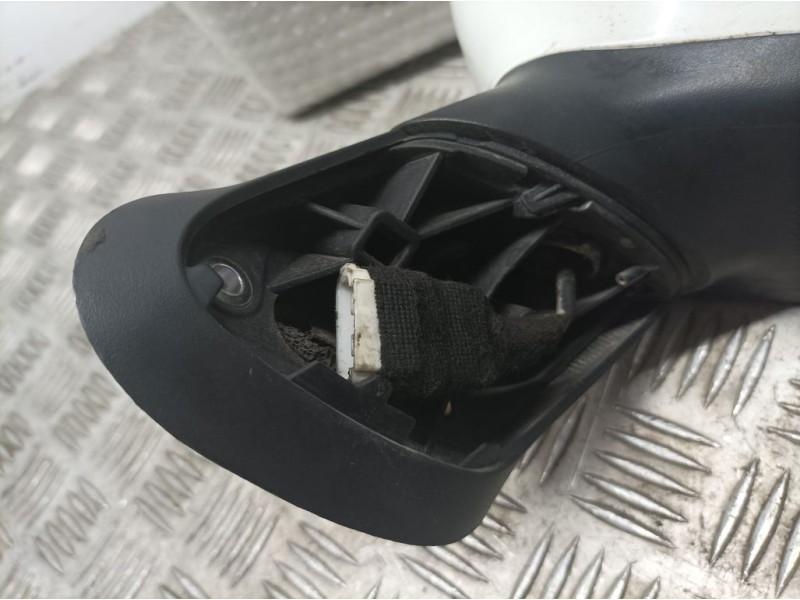 Recambio de retrovisor izquierdo para fiat punto (evo) (199) mylife referencia OEM IAM 735596878  ELECTRICO 3 PINS ROZADO SIN TA