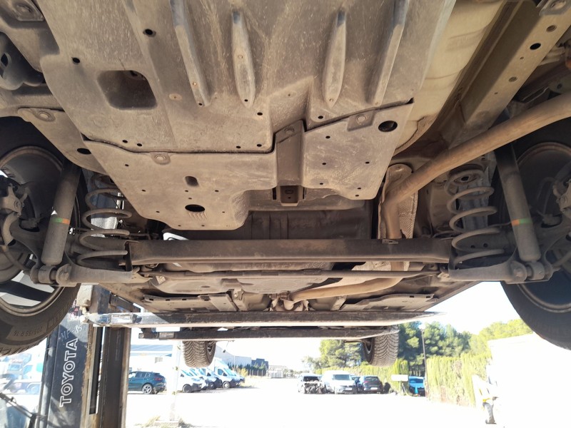 Recambio de puente trasero para toyota auris (_e18_) 1.4 d-4d (nde180_) referencia OEM IAM 4210102260 DISCO C/ABS Y 5 TORNILLOS 