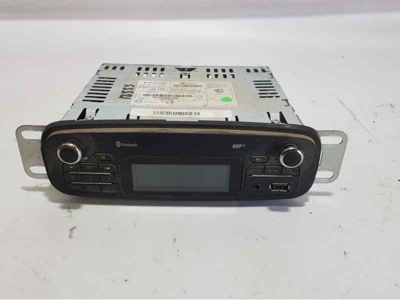 Recambio de sistema audio / radio para renault clio iv expression referencia OEM IAM 281152874R 0014127633 ANATEL