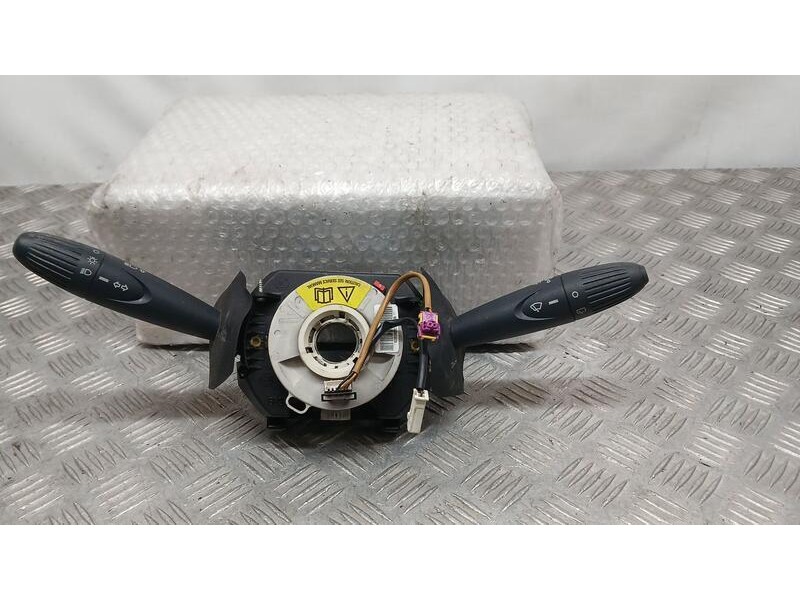 Recambio de mando luces y limpia para ford ka (ccu) titanium referencia OEM IAM 7354736600  