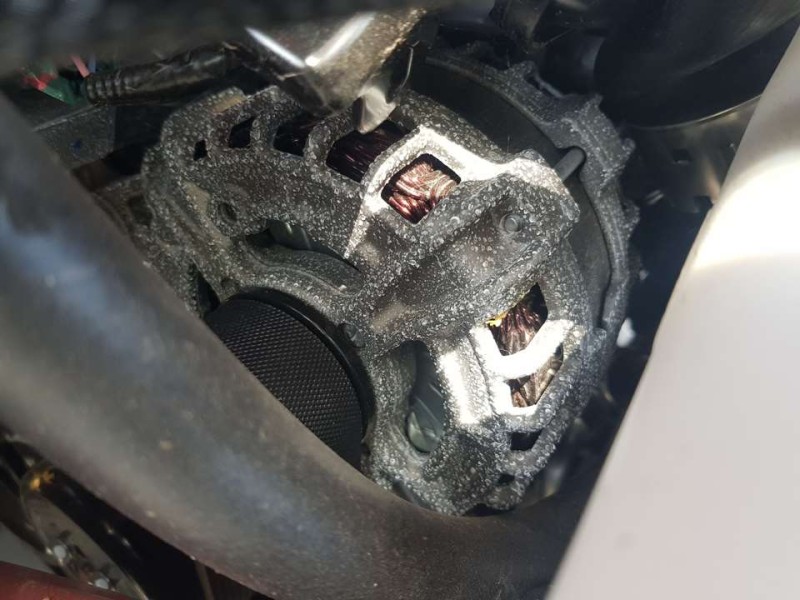 Recambio de alternador para mitsubishi colt 100t motion referencia OEM IAM MQ000376  