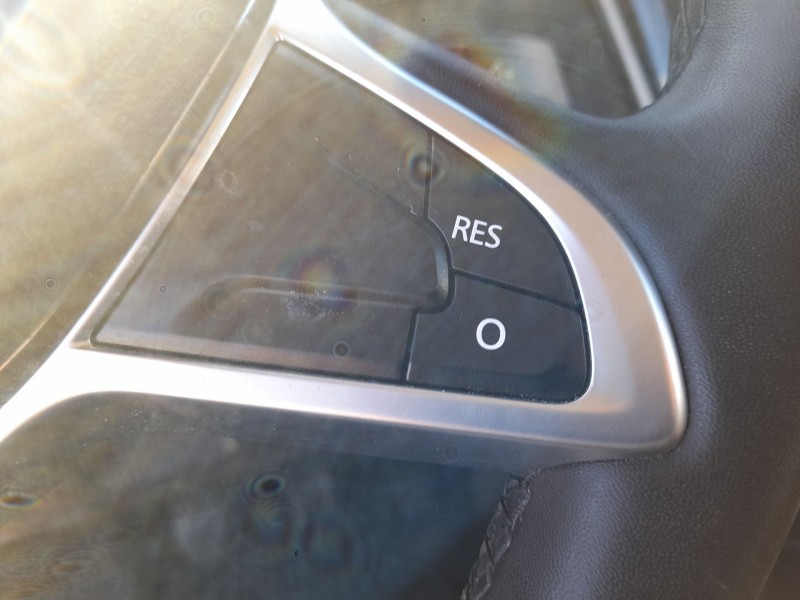 Recambio de volante para dacia lodgy (js_) 1.6 lpg referencia OEM IAM 484007378R  