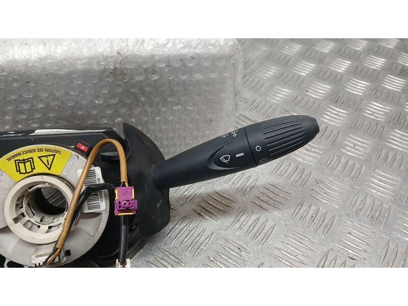 Recambio de mando luces y limpia para ford ka (ccu) titanium referencia OEM IAM 7354736600  