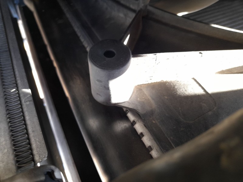 Recambio de radiador agua para toyota auris (_e18_) 1.4 d-4d (nde180_) referencia OEM IAM 164000N060  