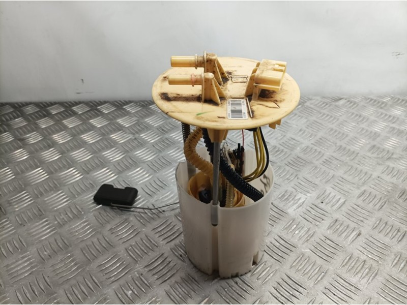 Recambio de aforador para renault master kombi l2h2 3,5t referencia OEM IAM 172020772R 0580203313 BOSCH