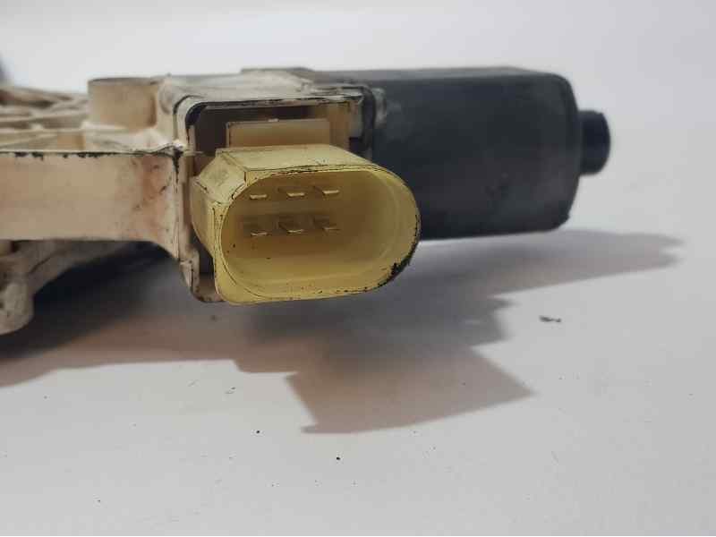 Recambio de elevalunas delantero derecho para bmw serie 1 berlina (e81/e87) 120d referencia OEM IAM   ELECTRICO 6 PINS