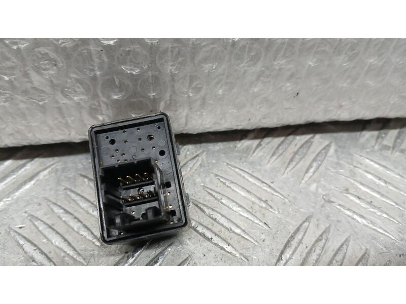 Recambio de mando retrovisor para ford ka (ccu) titanium referencia OEM IAM A223  