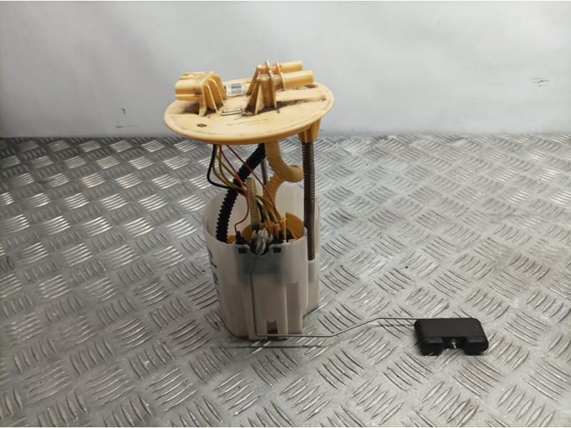 Recambio de aforador para renault master kombi l2h2 3,5t referencia OEM IAM 172020772R 0580203313 BOSCH