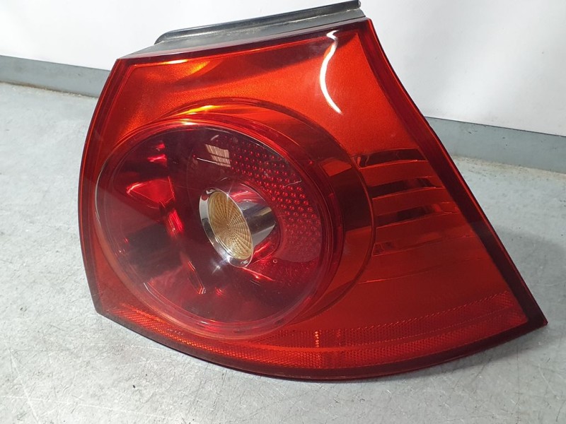 Recambio de piloto trasero derecho para volkswagen golf v berlina (1k1) trendline referencia OEM IAM   EXTERIOR